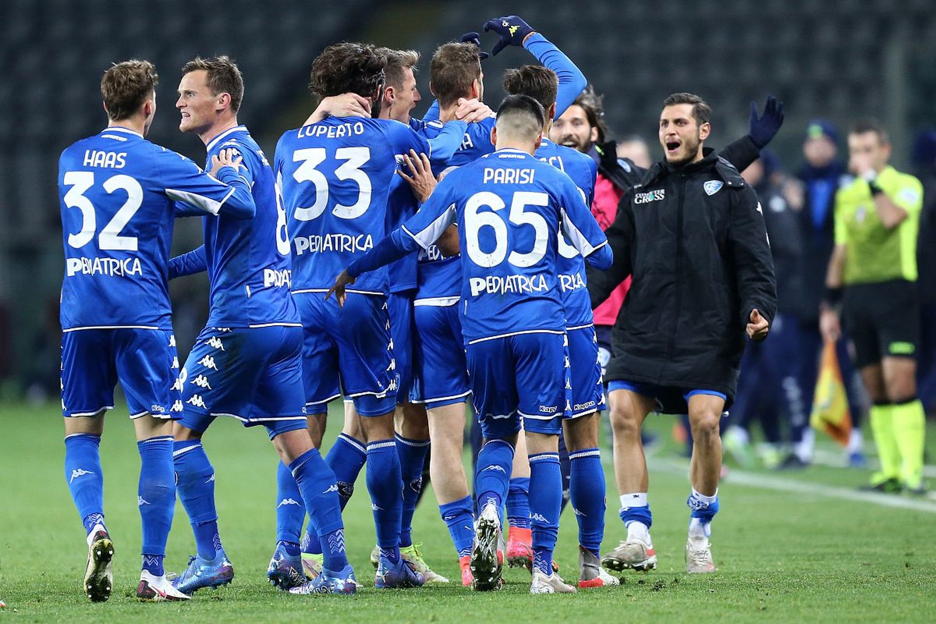 球迷基础的 球迷基础的